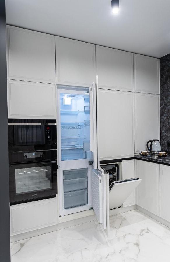 Новая Квартира С Авторским Ремонтом В Жк Seven Днепровская Набережная Kiew Exterior foto