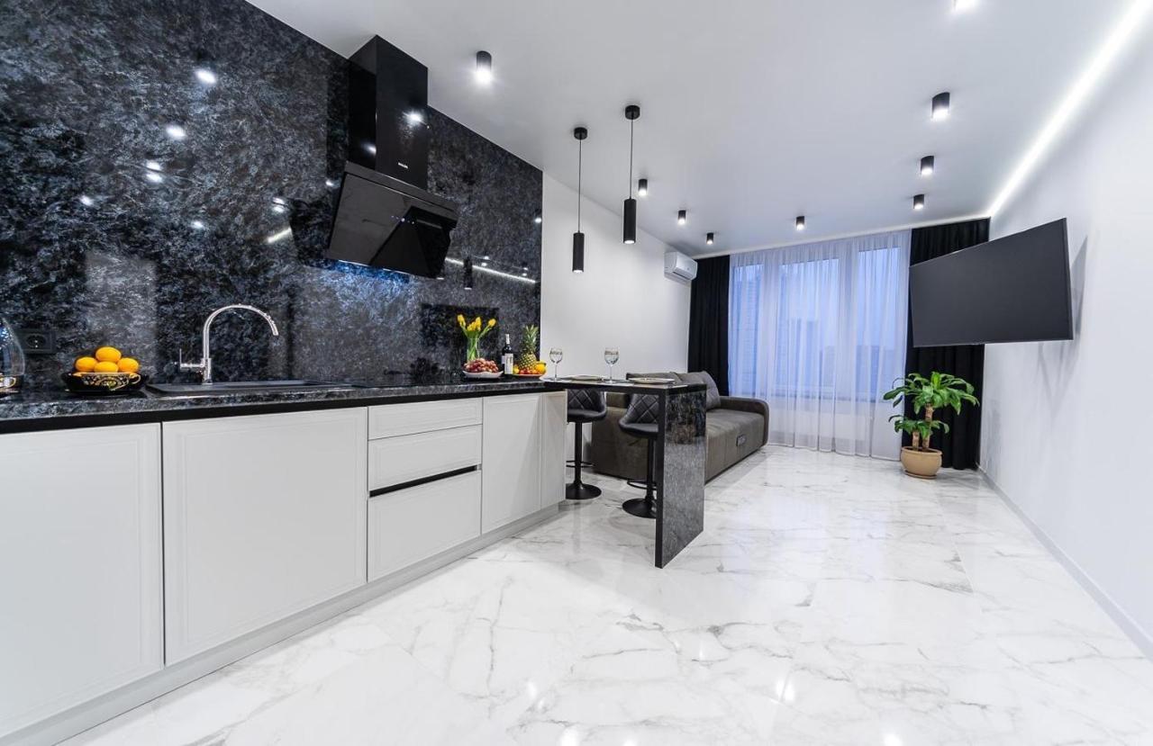 Новая Квартира С Авторским Ремонтом В Жк Seven Днепровская Набережная Kiew Exterior foto